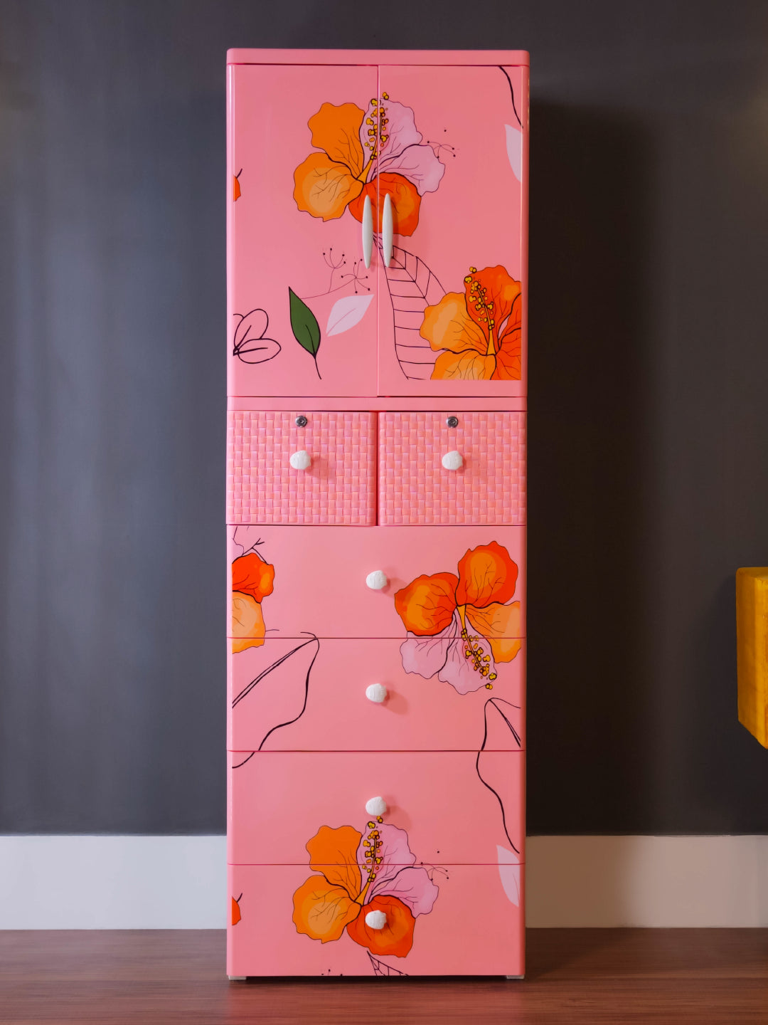 Daffodil Series Almirah